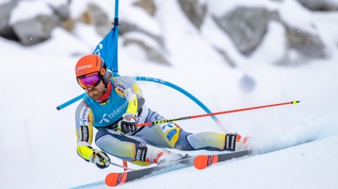 FIS高山滑雪世界杯奥地利站：冰雪王国上演速度与激情