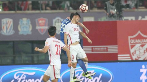 标题：国足二队0-0权健，帕托两失单刀里皮首秀交白卷