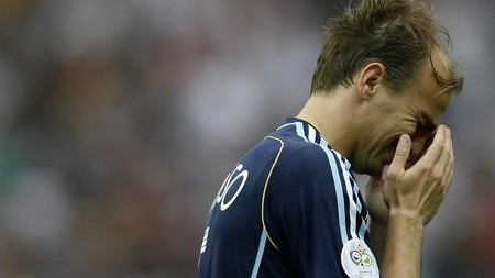 法国4-3阿根廷：姆巴佩双响梅西黯然告别世界杯